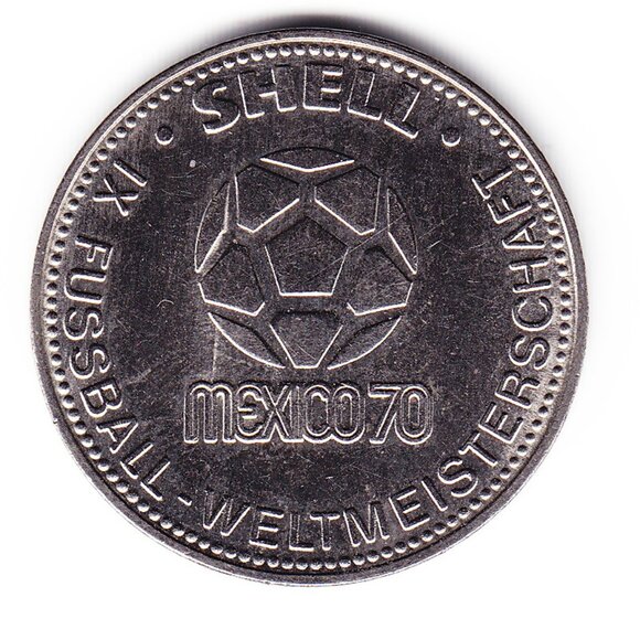 SHELL Mexico 1970 Berti Vogts German National Football Team Medal (b67) - Picture 2 of 2